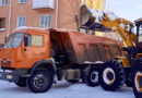 Берёзовские коммунальщики вывозят ноябрьский снег